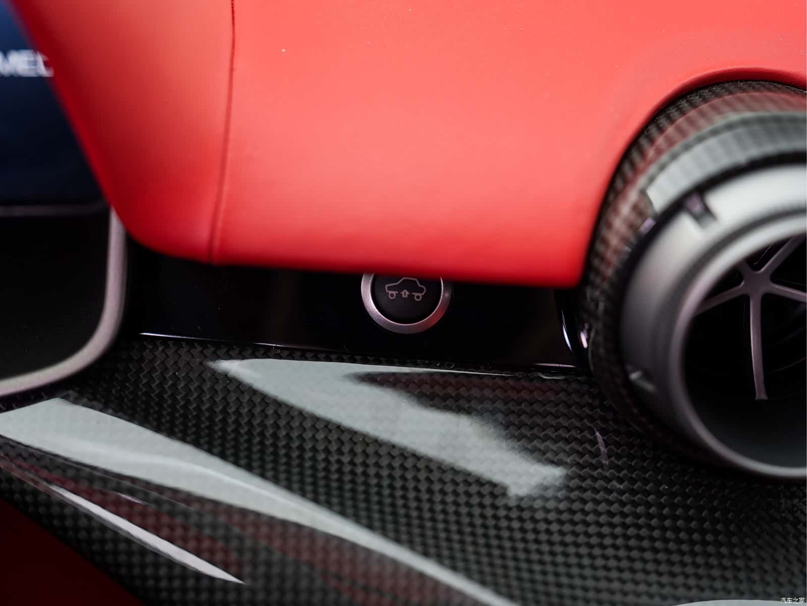 Ferrari F12ber, 2014 24