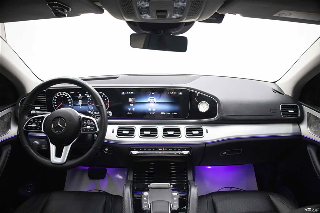 Mercedes-Benz GLE, 2024 15