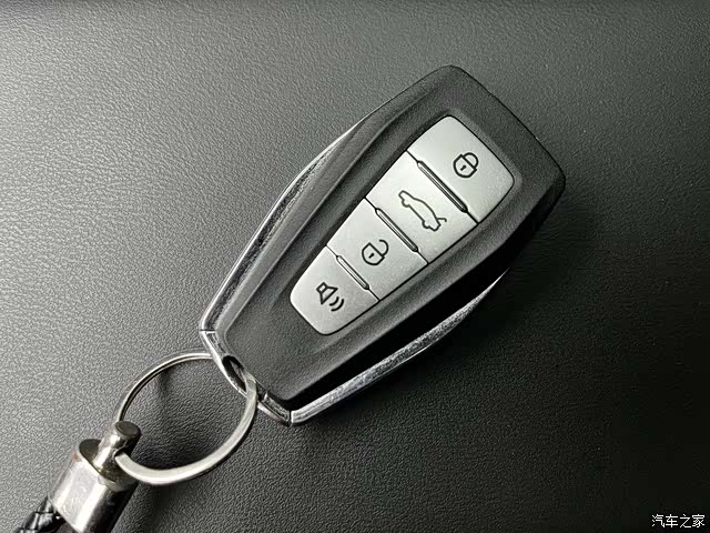 Geely Emgrand, 2023 14