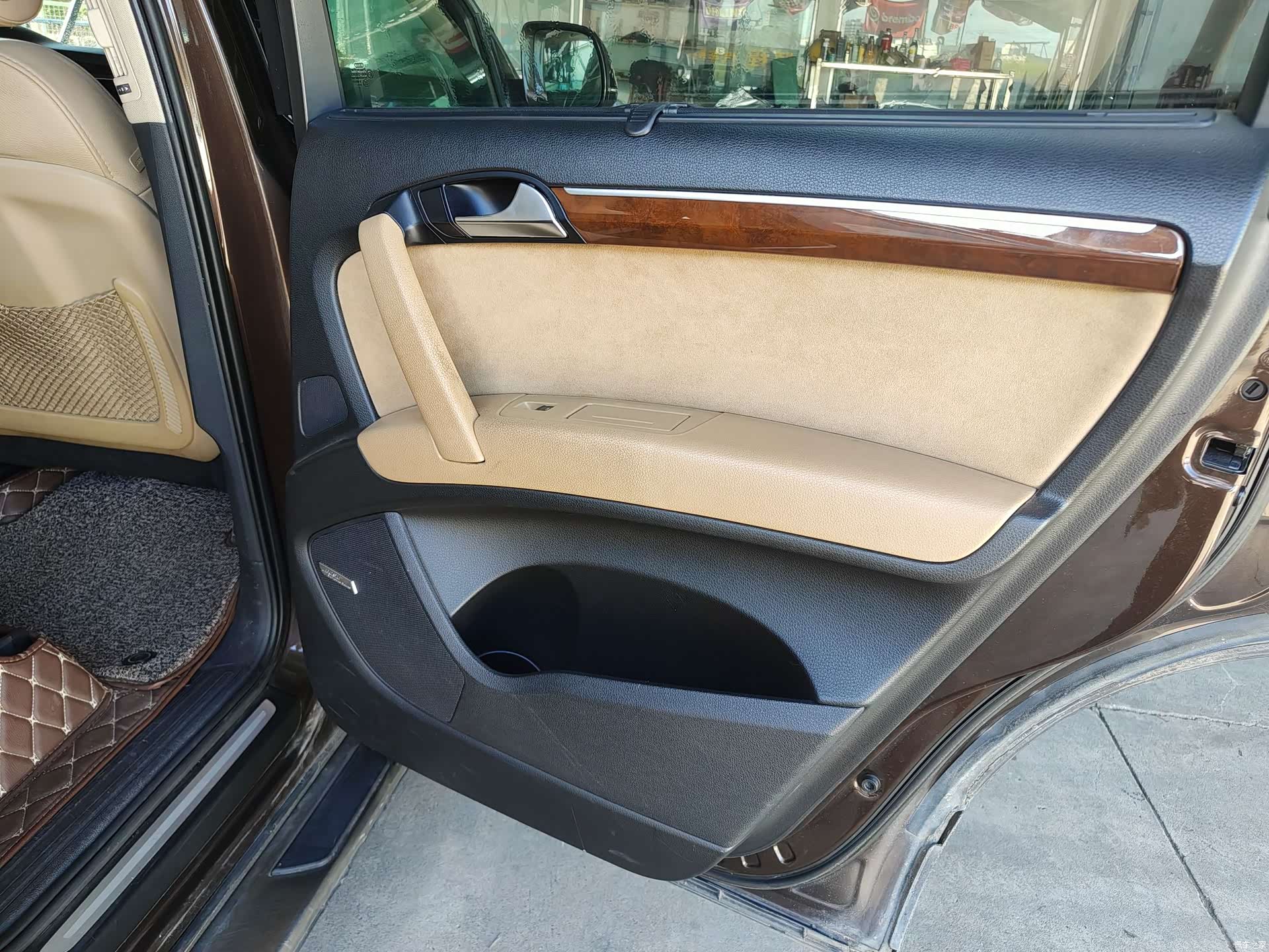 Audi Q7, 2010 46