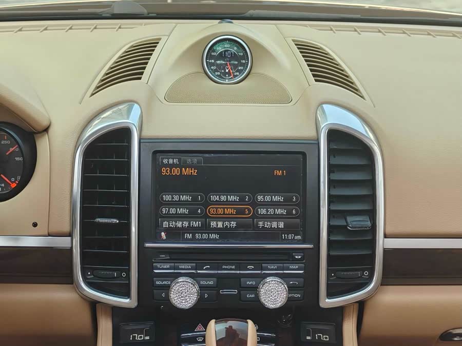 Porsche Cayenne 2012, фото 11