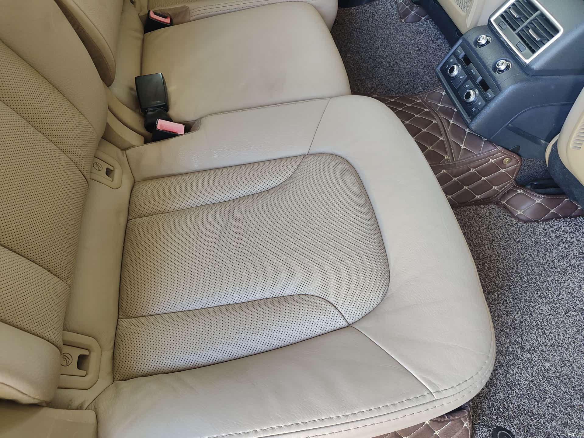 Audi Q7, 2010 43