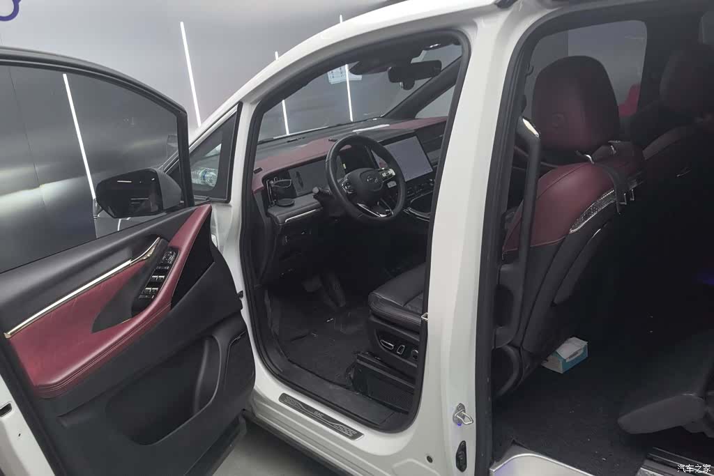 Trumpchi M8, 2023 9