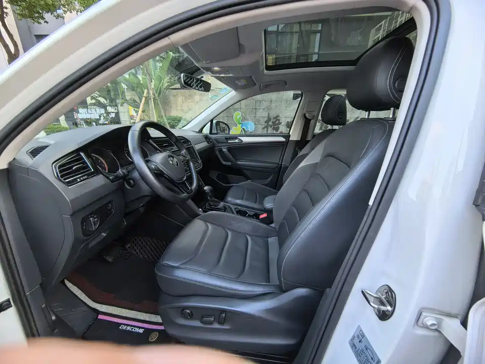 Volkswagen Tiguan L