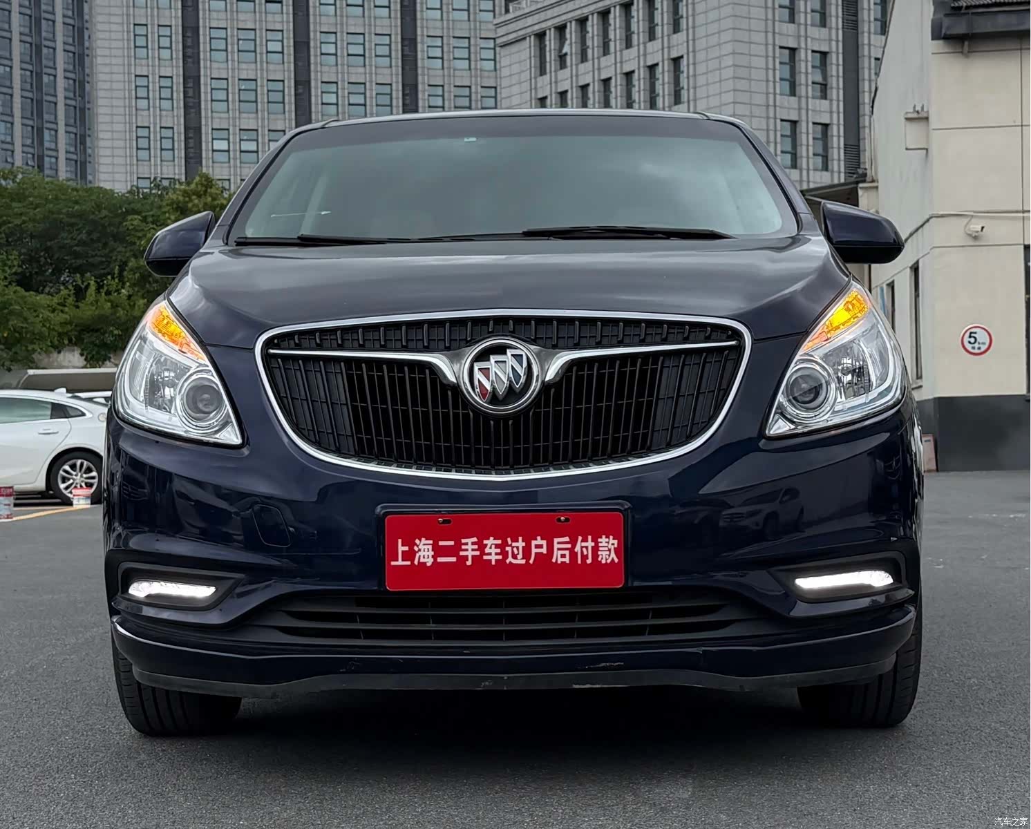 Buick GL8, 2018 1