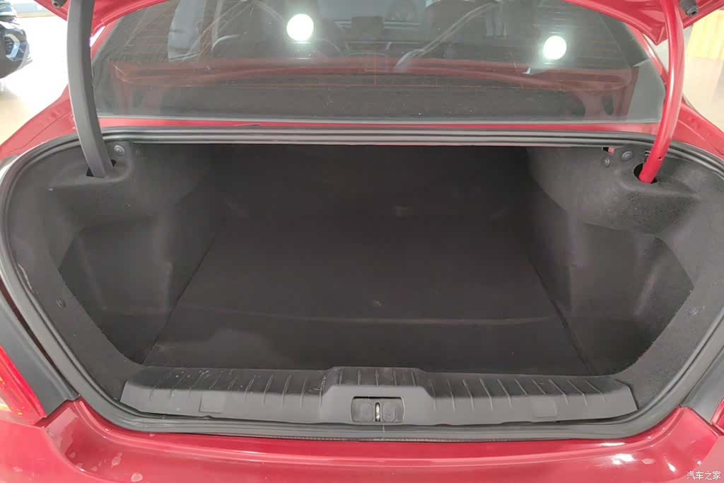 Peugeot 308, 2014 4