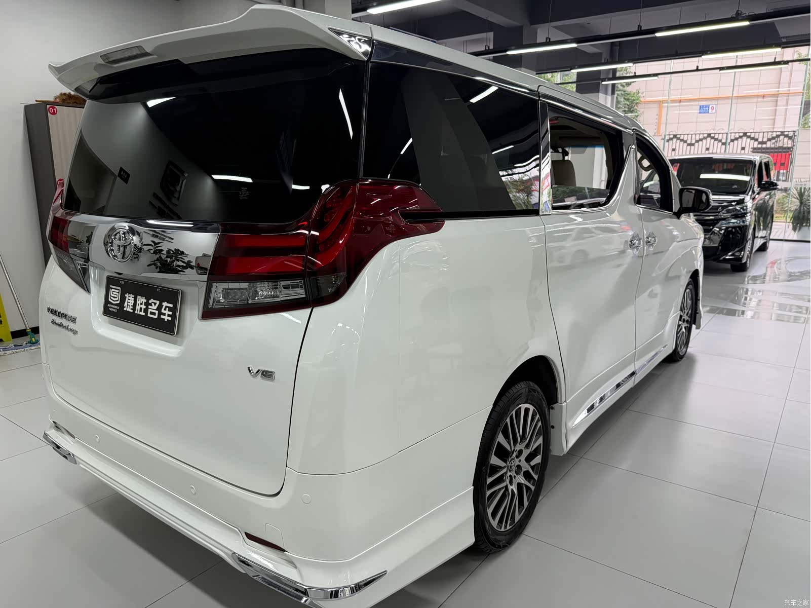 Toyota Alphard, 2016 10