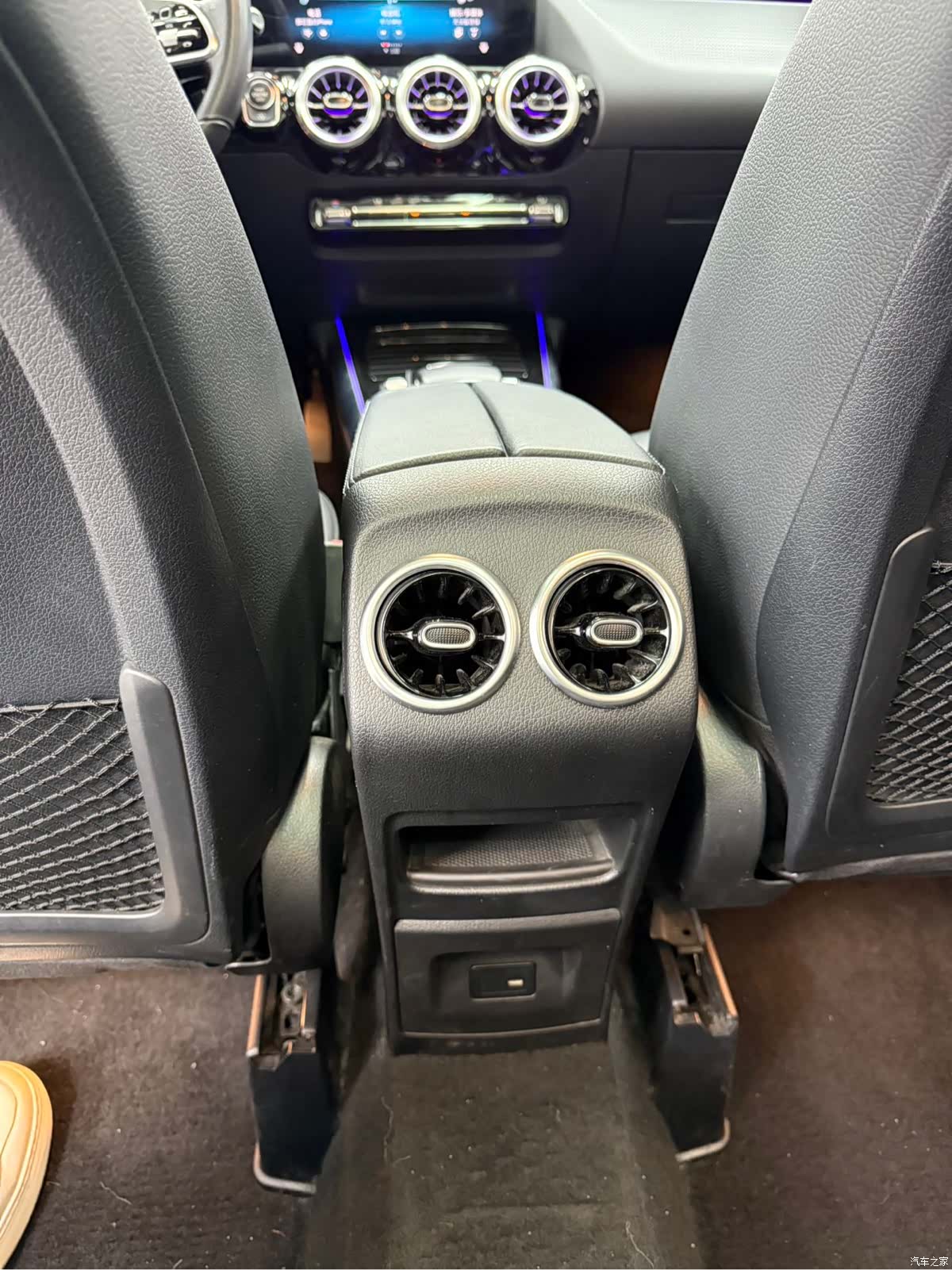 Mercedes-Benz GLA, 2022 16