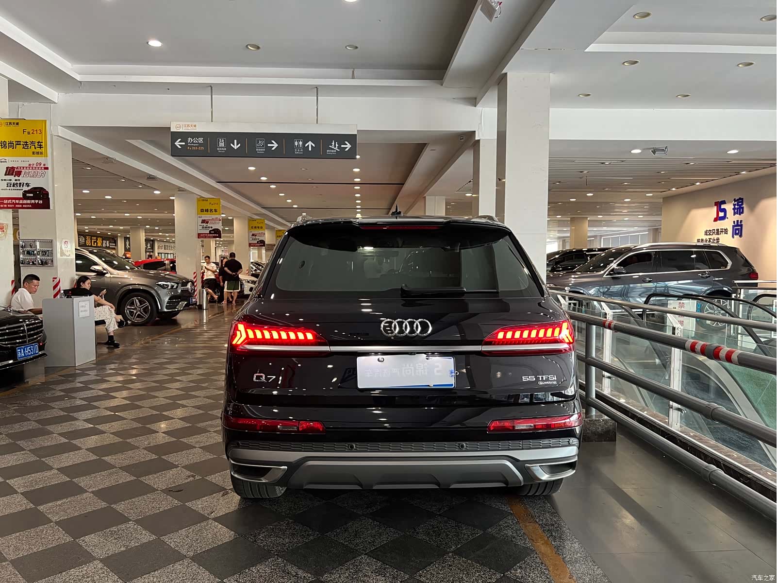 Audi Q7, 2021 все фото
