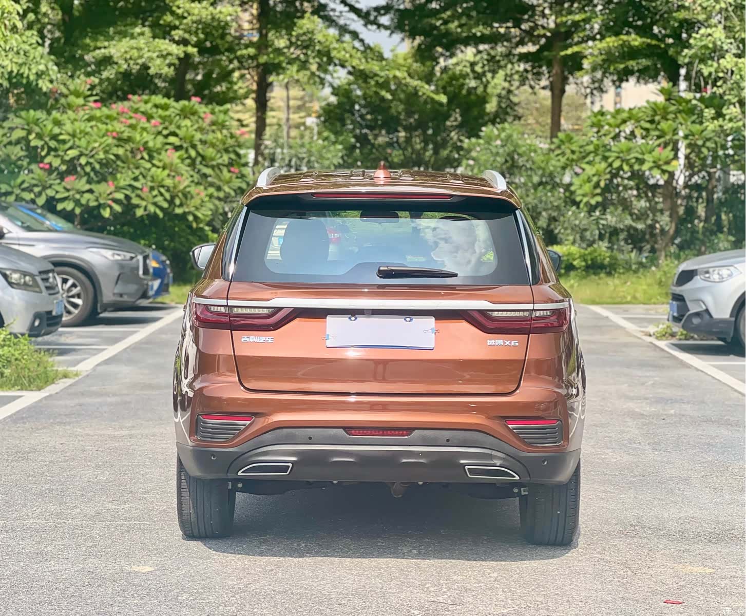 Geely X6, 2021 все фото