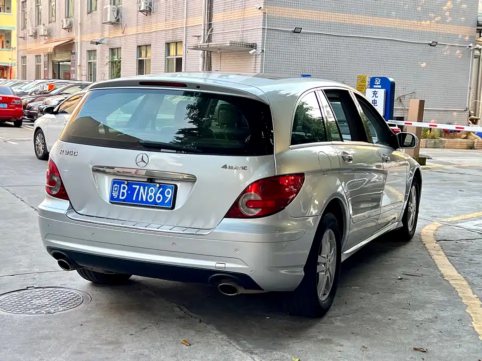 Mercedes-Benz R-class