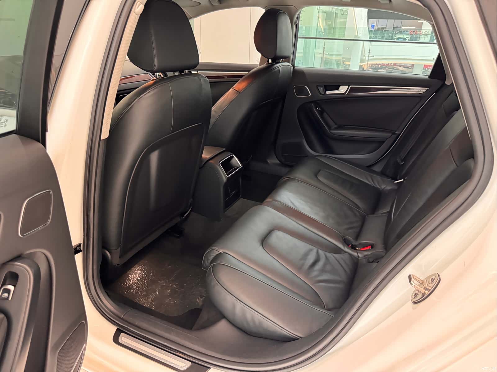 Audi A4L, 2013 6