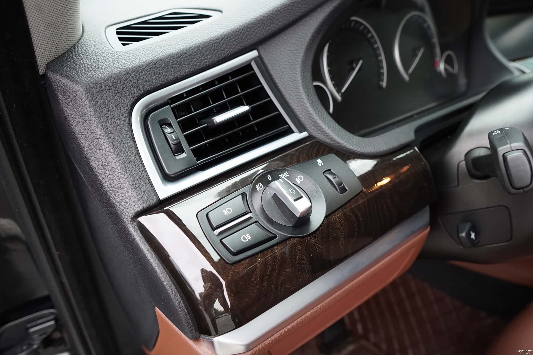 BMW 5 Series, 2013 22