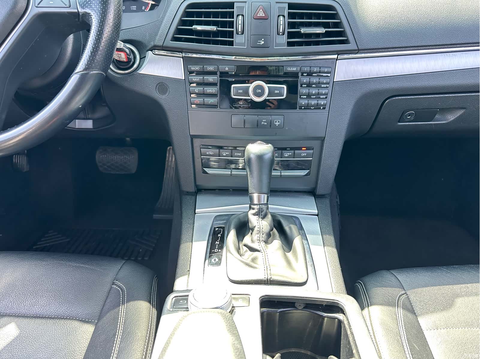 Mercedes-Benz E-Class, 2011 10