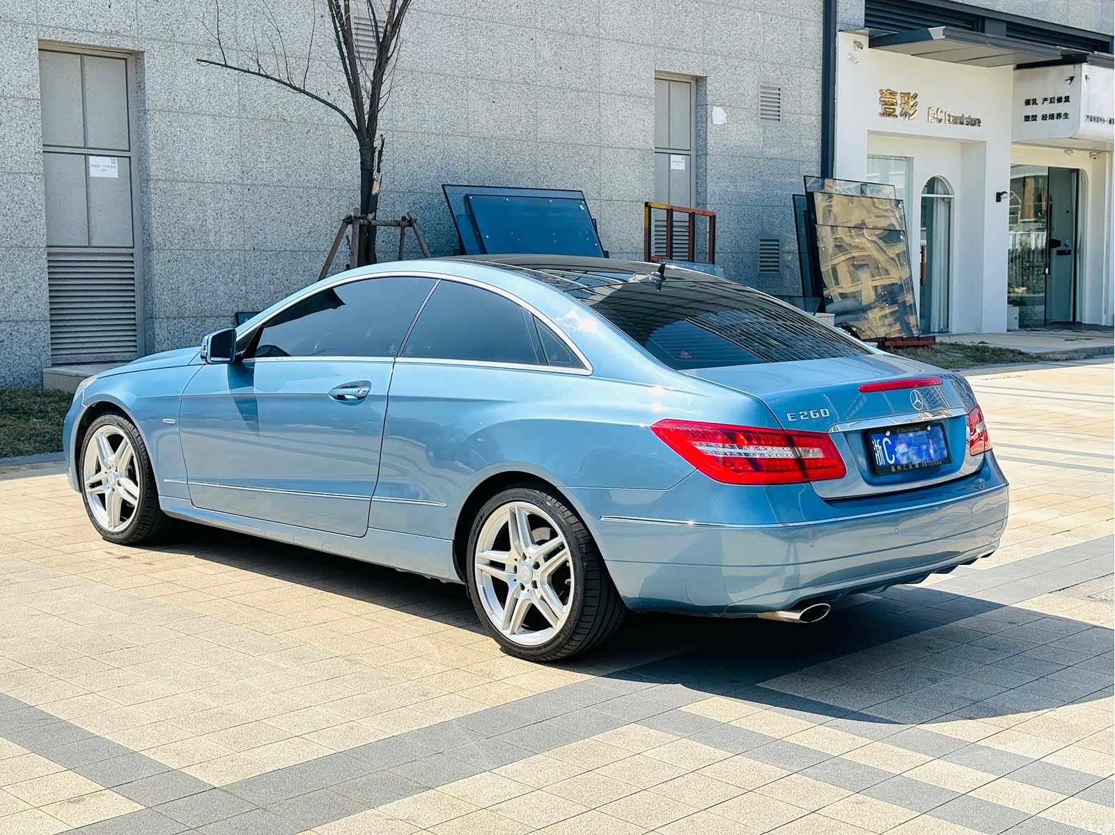 Mercedes-Benz E-Class, 2011 16