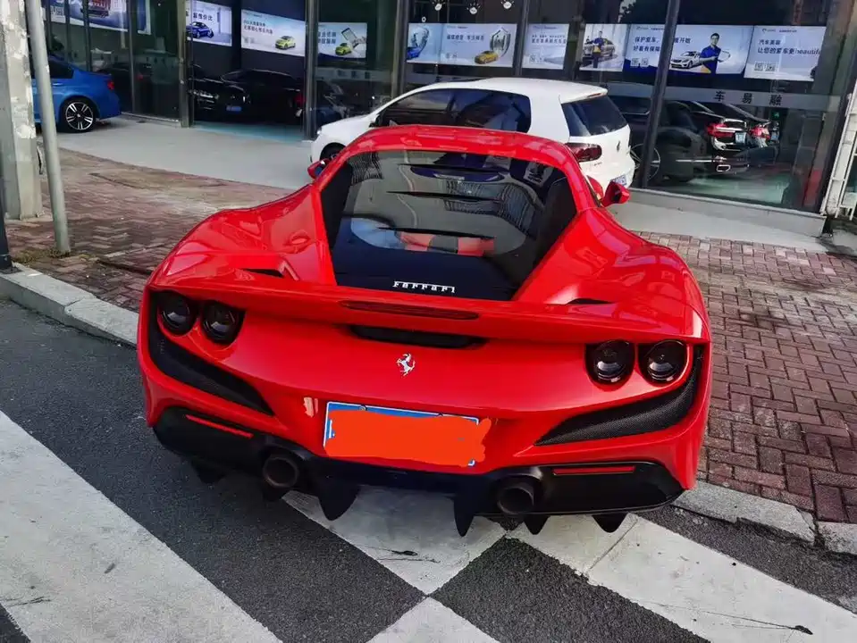Ferrari F8