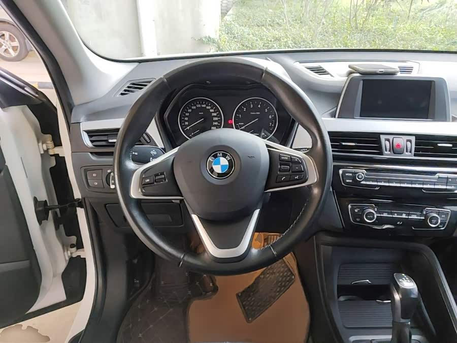 BMW X1 2018, фото 10