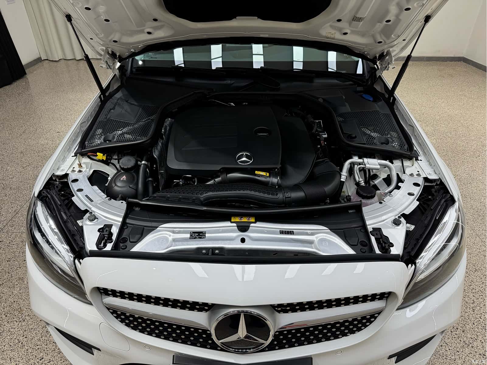 Mercedes-Benz C-Class, 2019 41