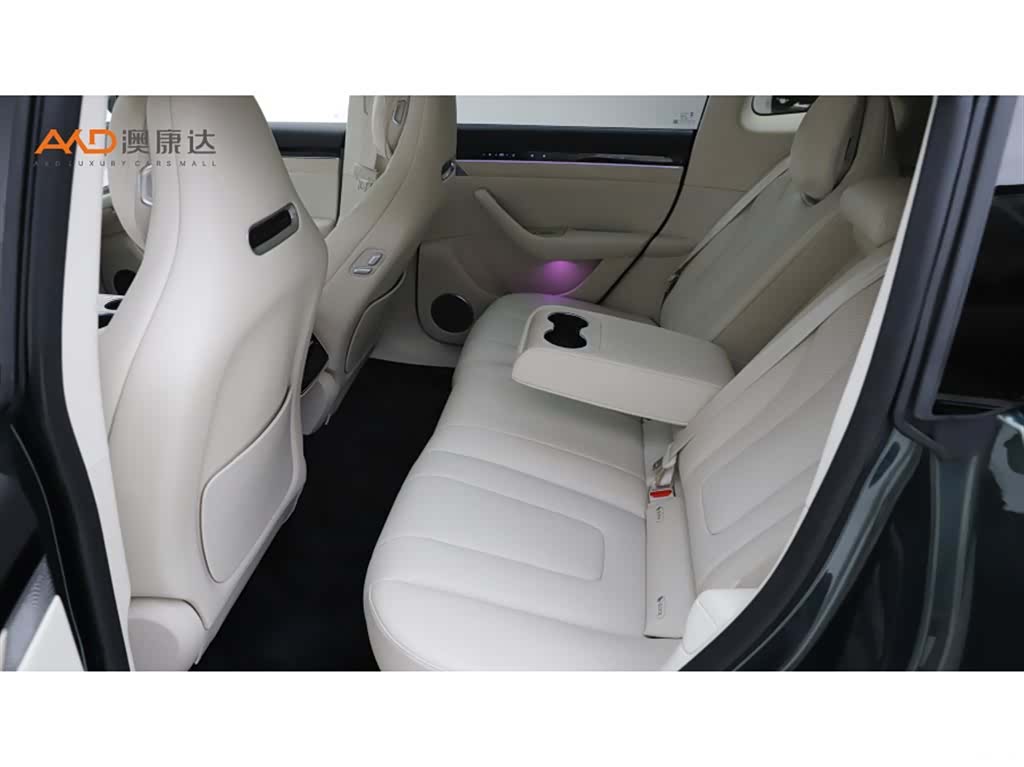 Luxeed R7, 2025 7