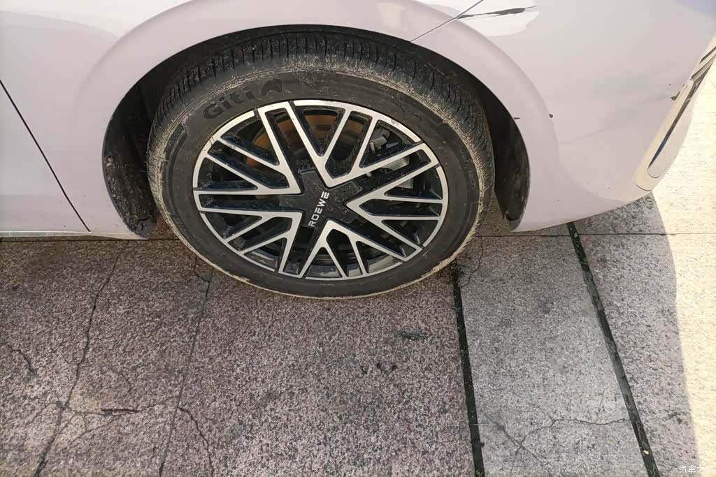 Roewe M7, 2025 6
