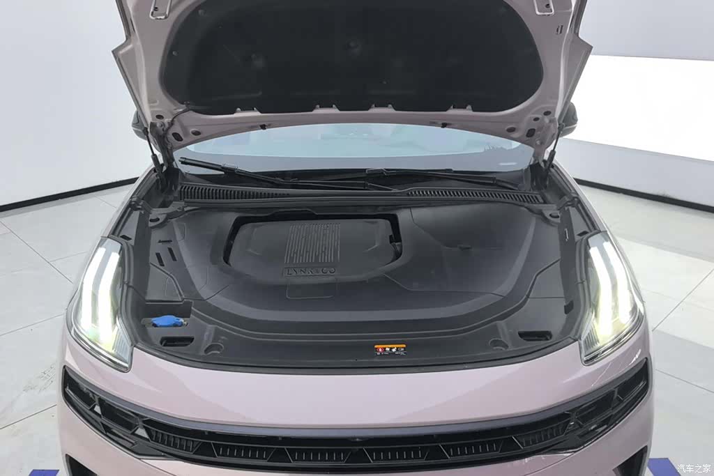 Lynk & Co 02, 2022 10