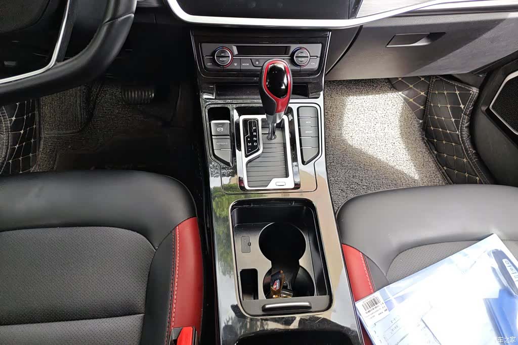 Geely Emgrand, 2021 16