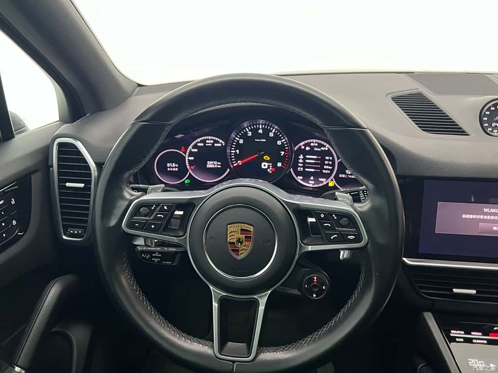 Porsche Cayenne, 2022 16