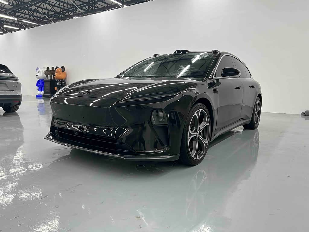 NIO ET5