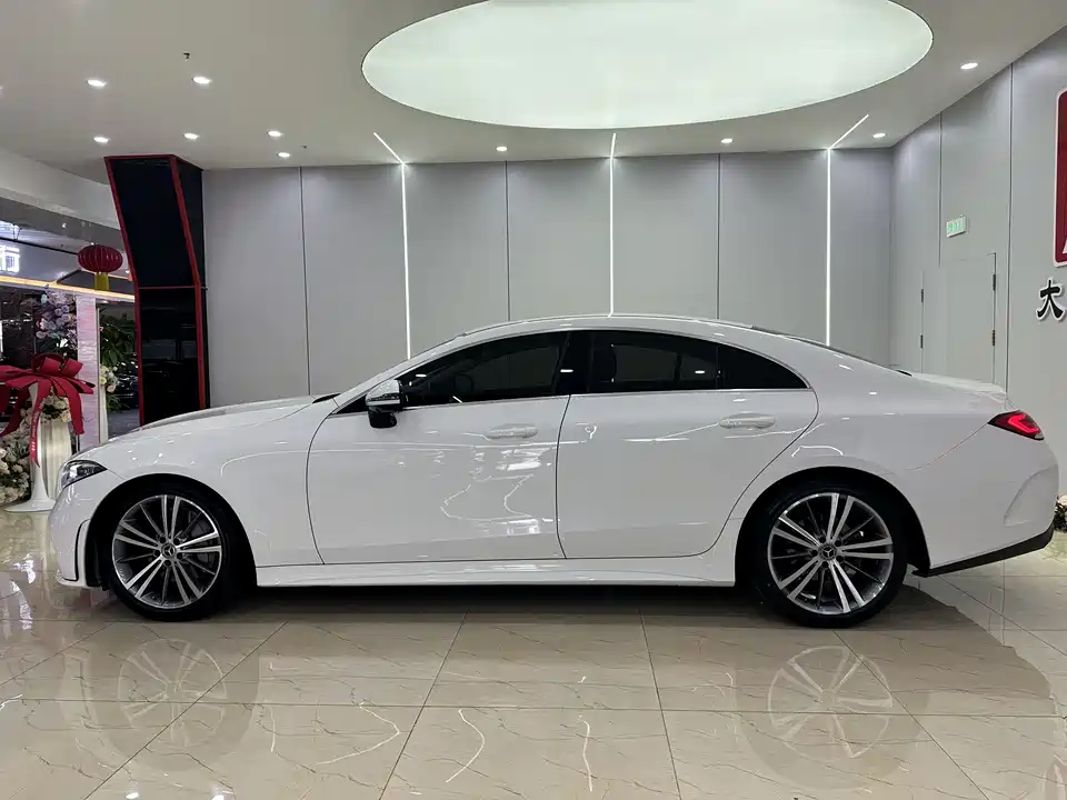 Mercedes-Benz CLS