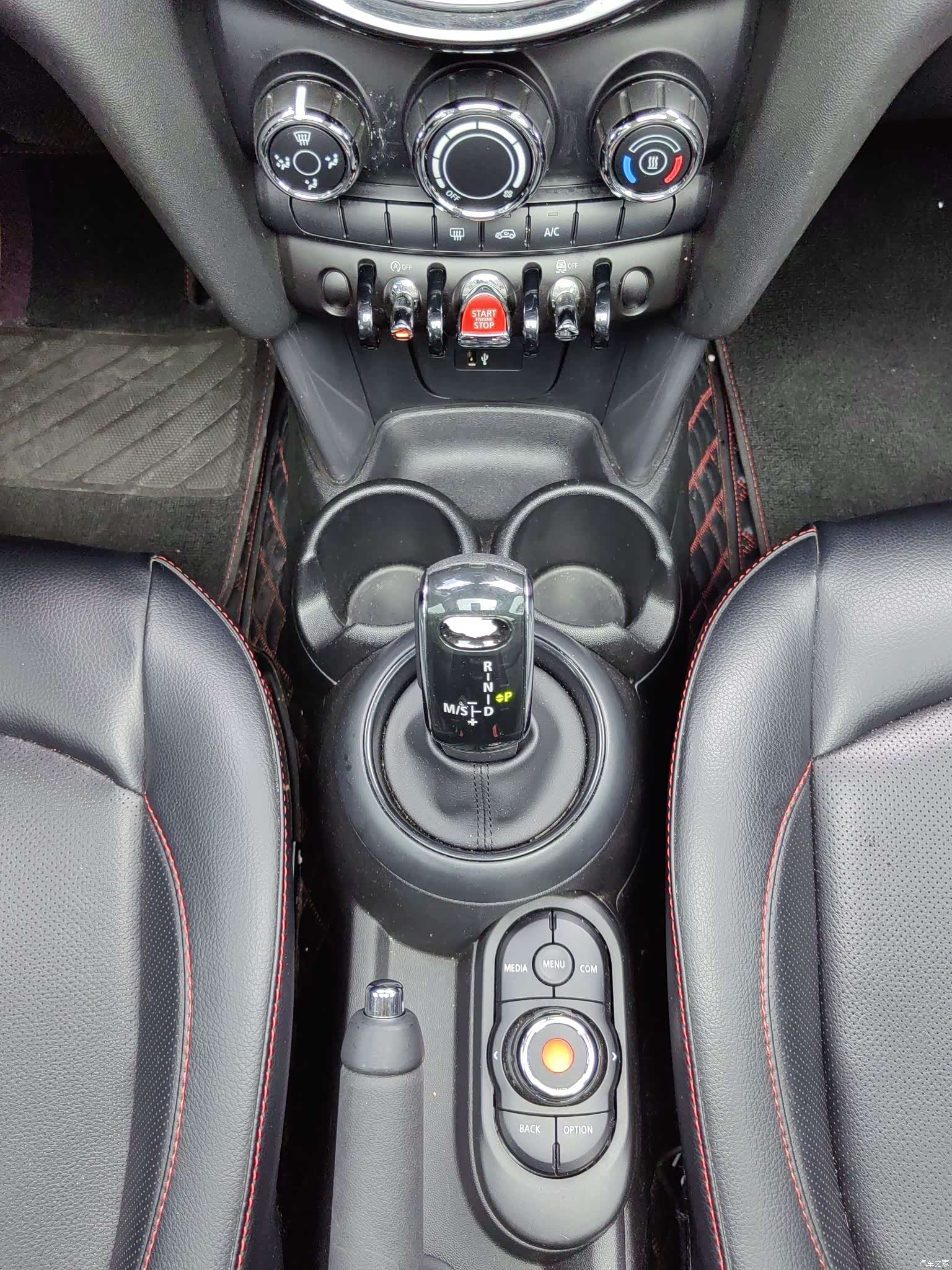 Mini ONE, 2018 20