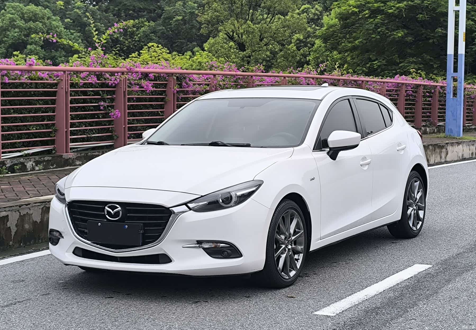 Mazda Mazda3, 2017 1