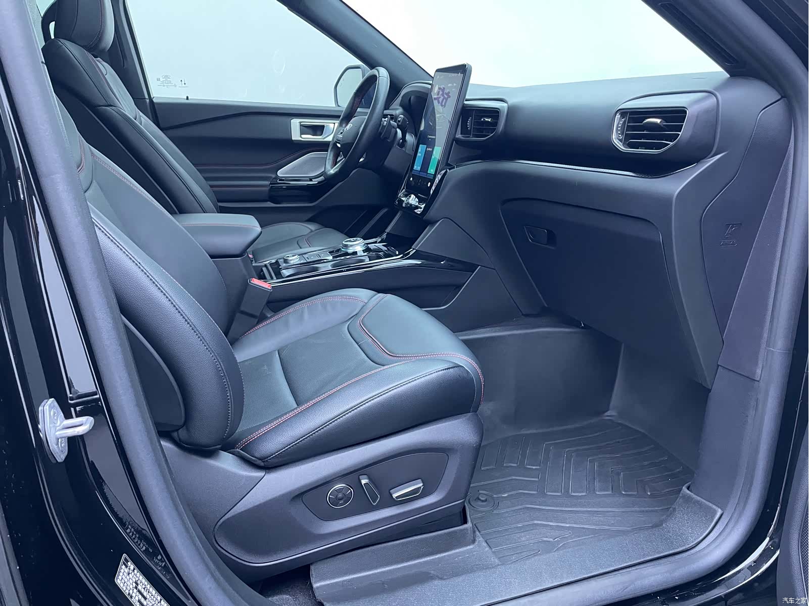 Ford Explorer, 2020 9