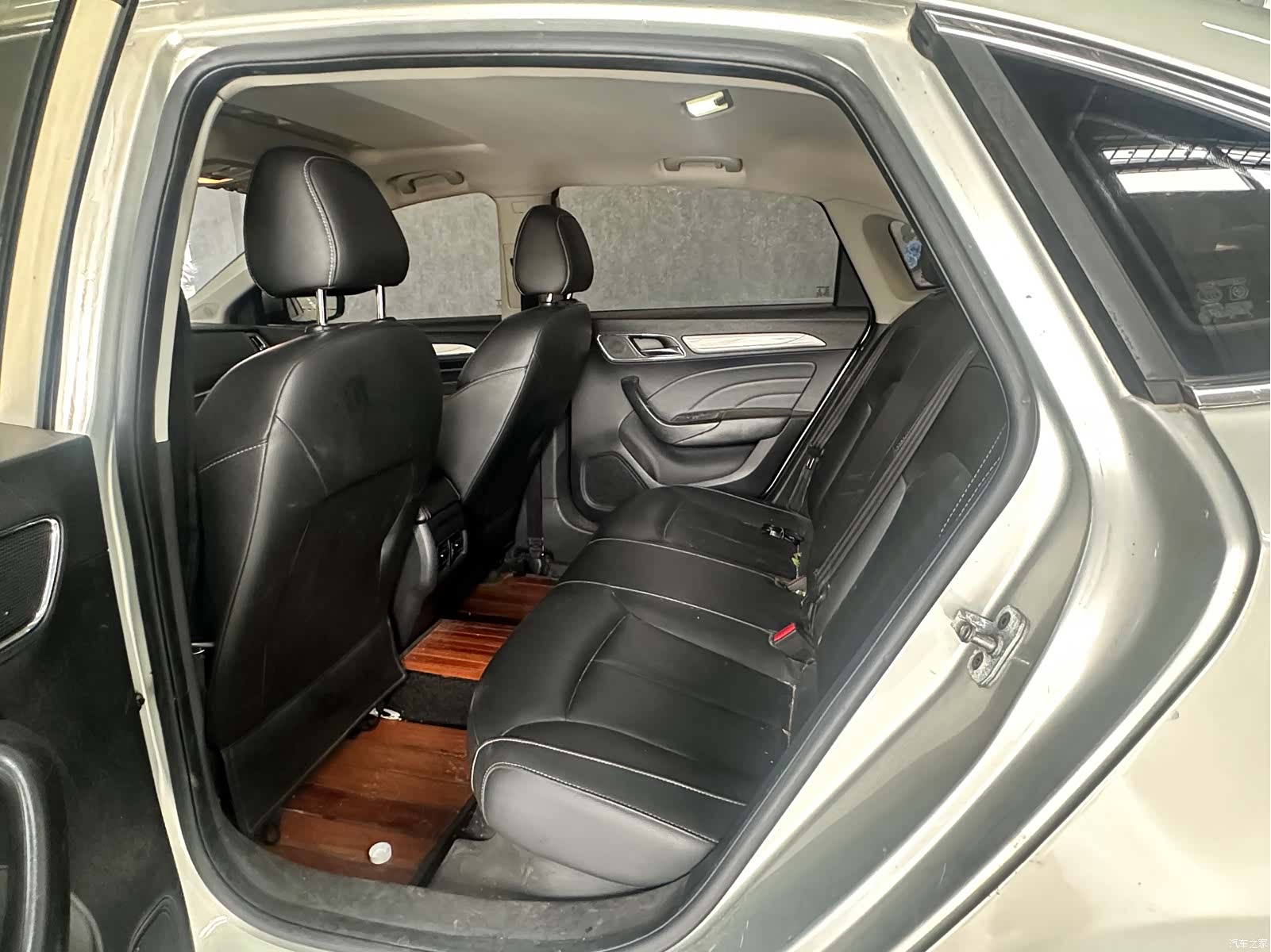 Roewe i6, 2018 8