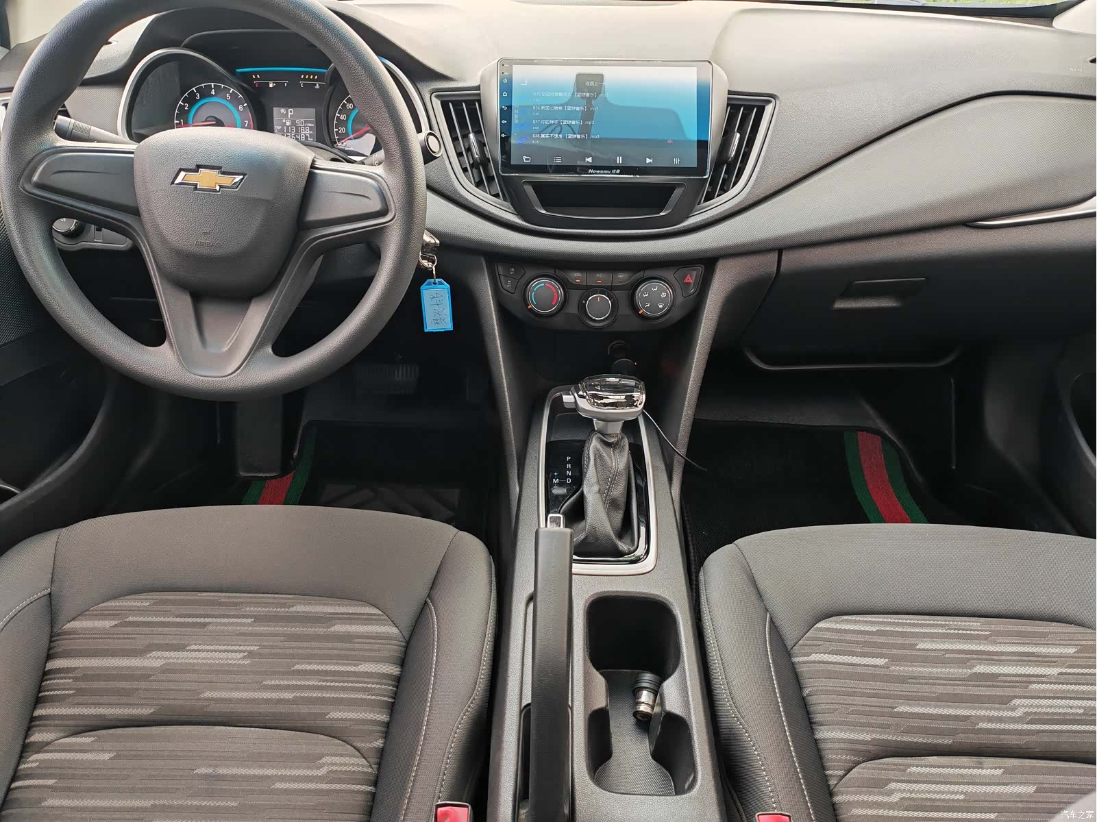 Chevrolet 320, 2019 11