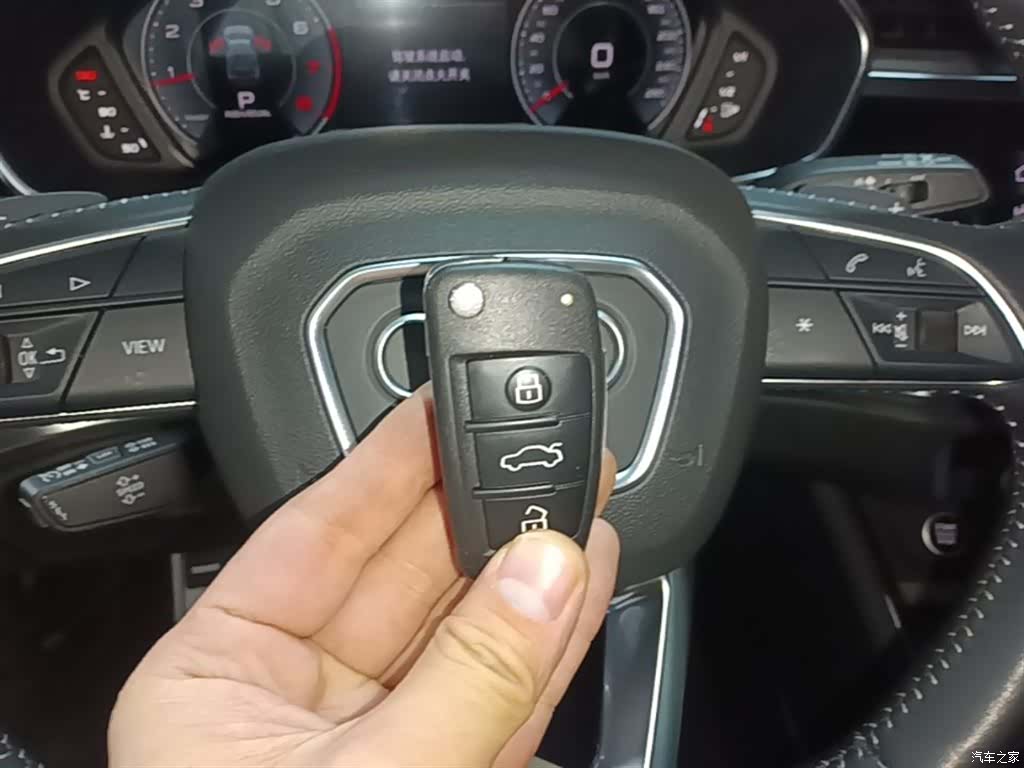 Audi Q3, 2022 9