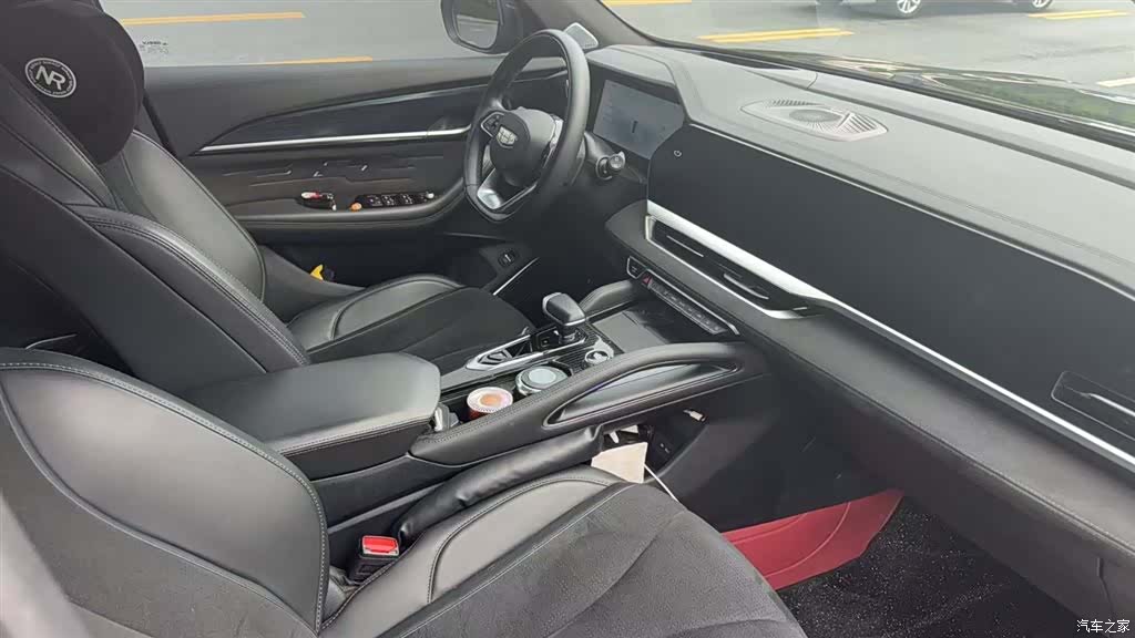 Geely Xingyue L, 2023 все фото