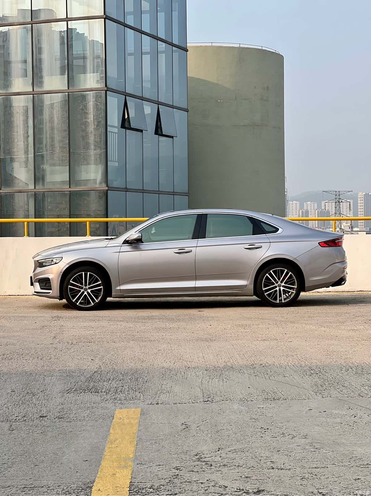Geely Preface, 2022 10