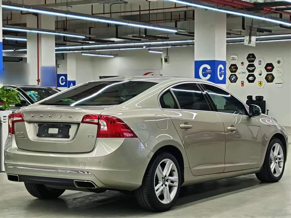 Volvo S60
