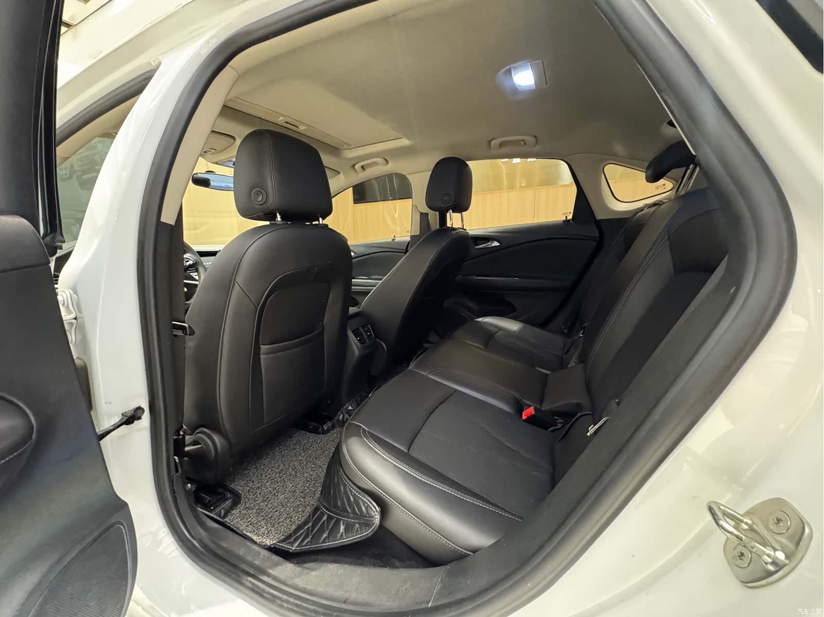 Buick Verano, 2017 10