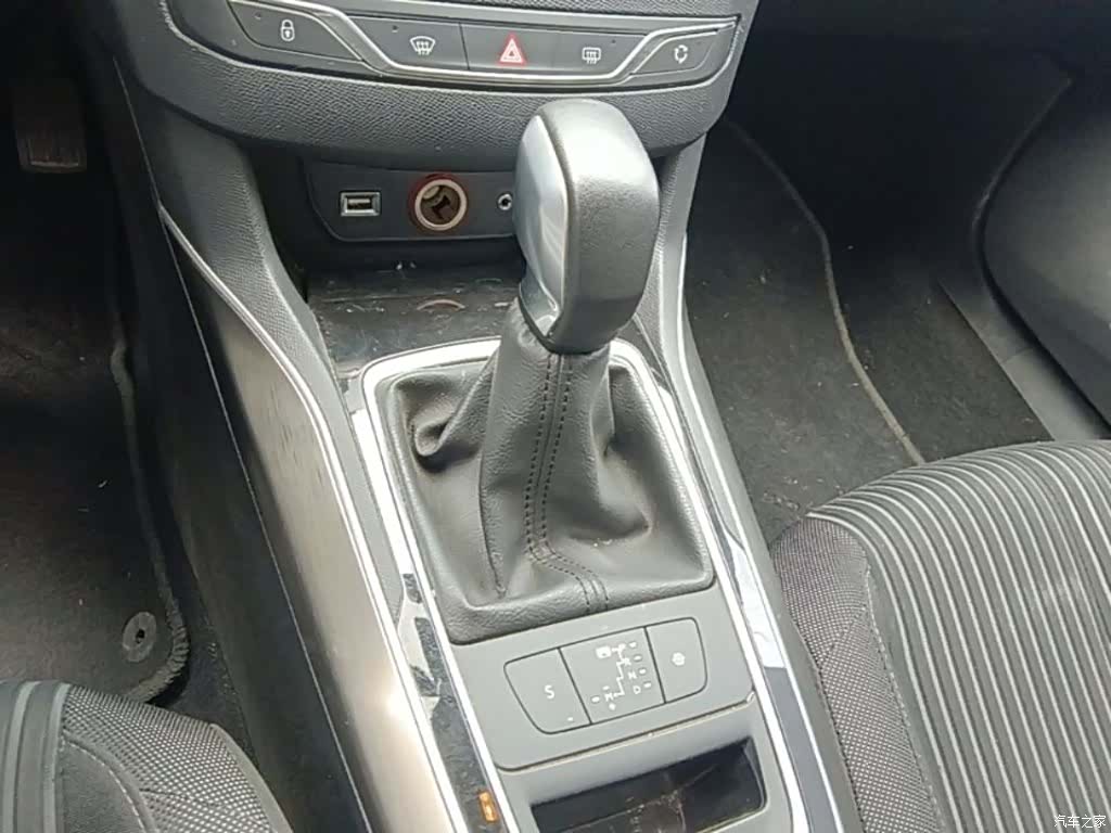 Peugeot 408, 2016 14