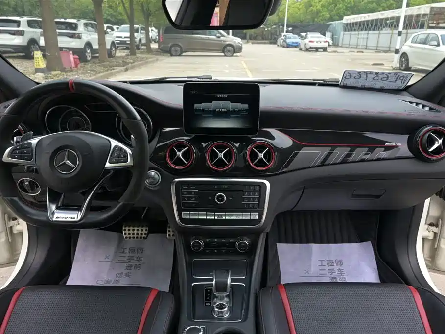 Mercedes-Benz GLA AMG