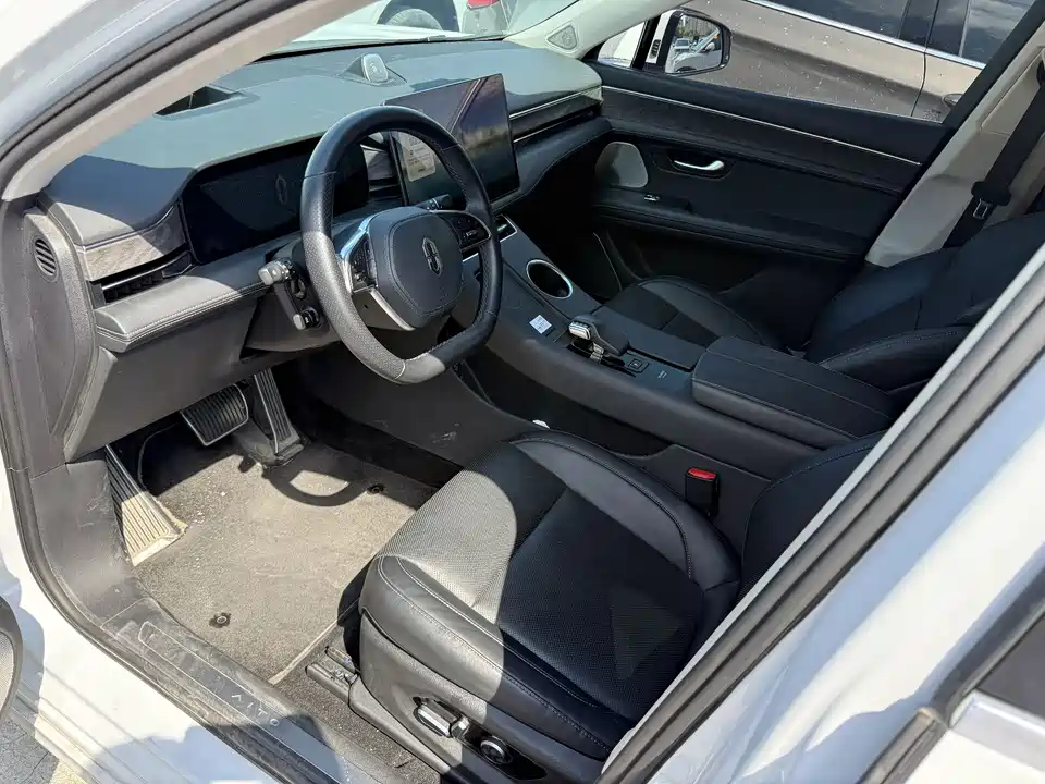 HarmonyOS Ask the world M5