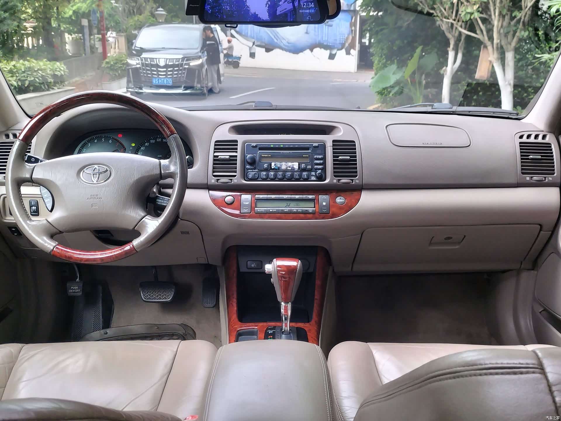 Toyota 03, 2004 15