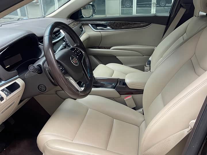 Cadillac XTS 2015 28T Люкс