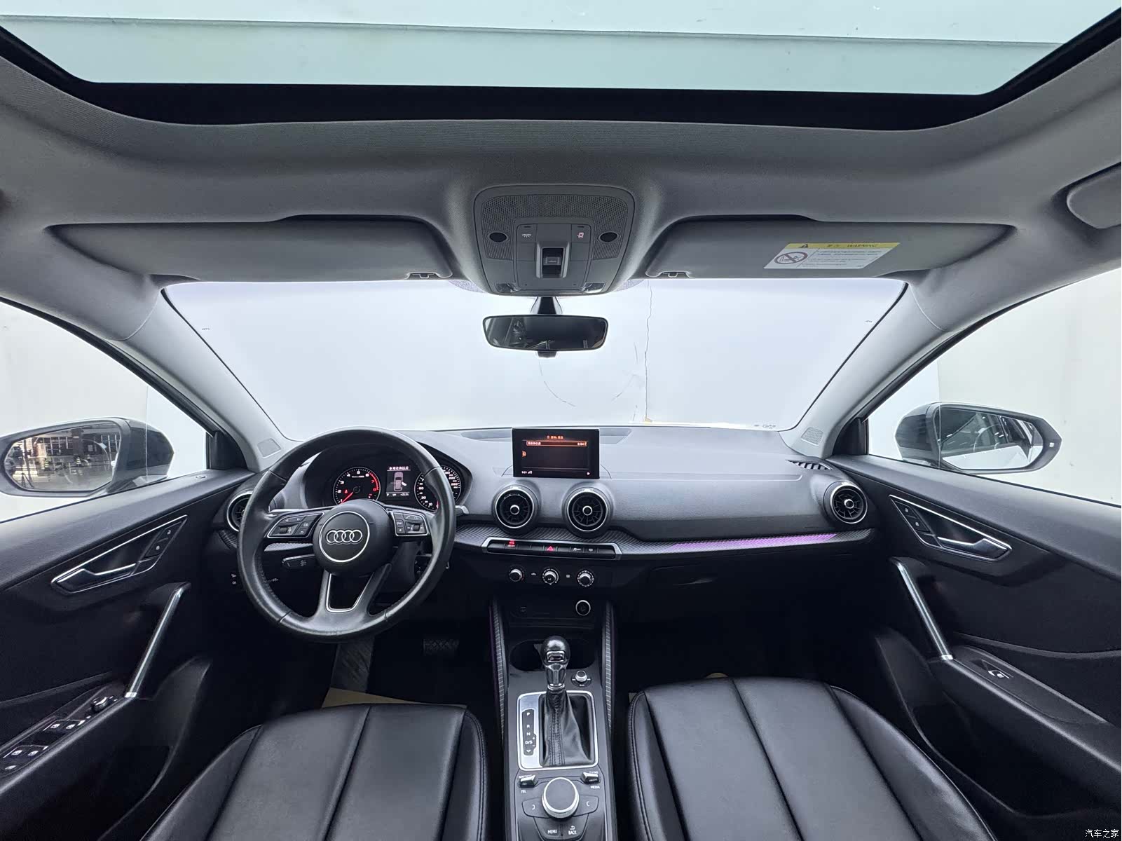 Audi Q2L, 2019 4