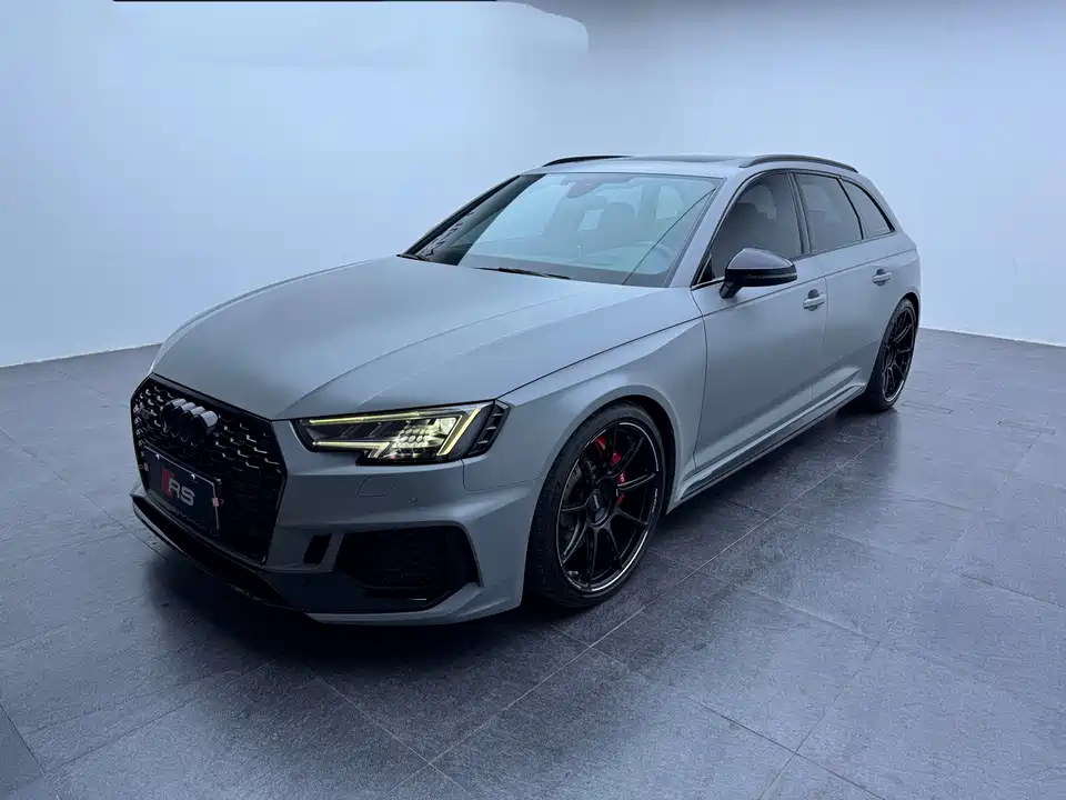 Audi RS 4