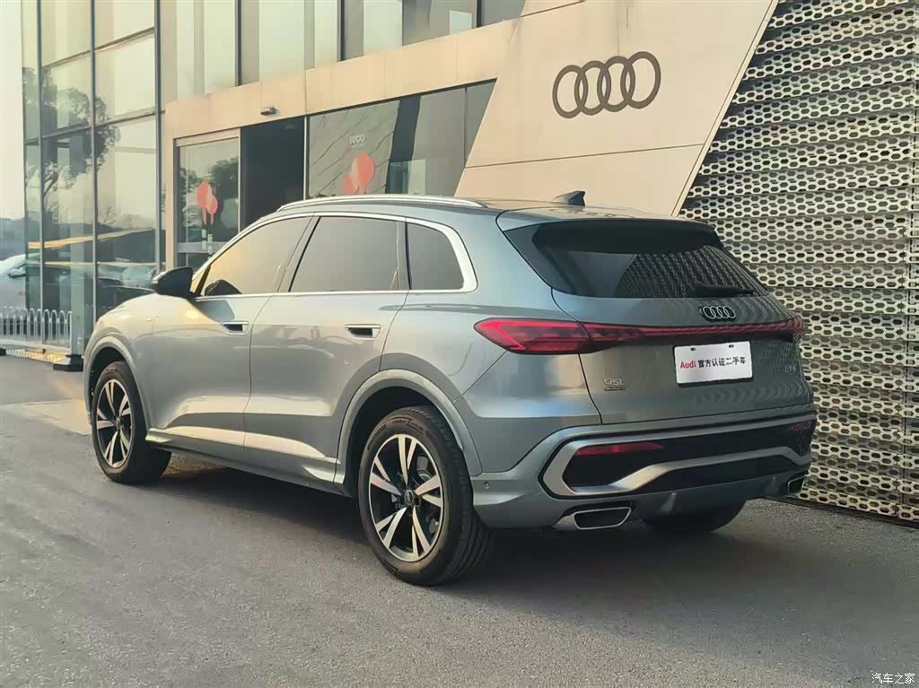 Audi Q5L, 2026 4