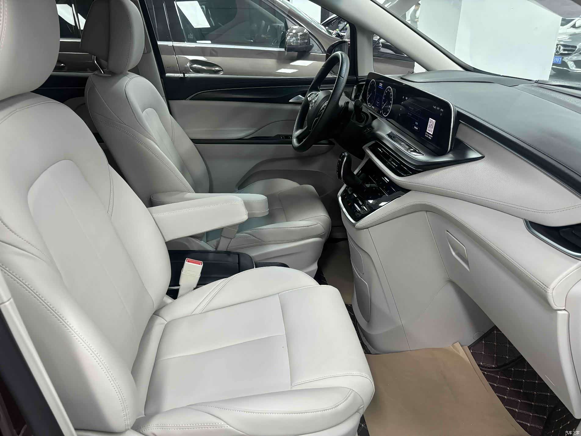 Buick GL8, 2023 6
