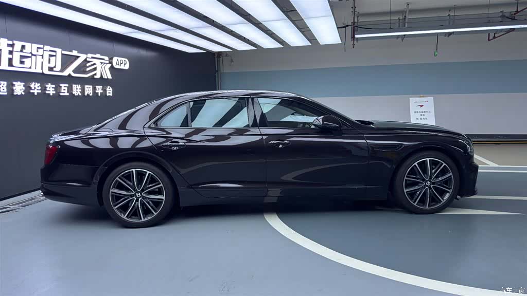 Bentley Flying Spur, 2021 3