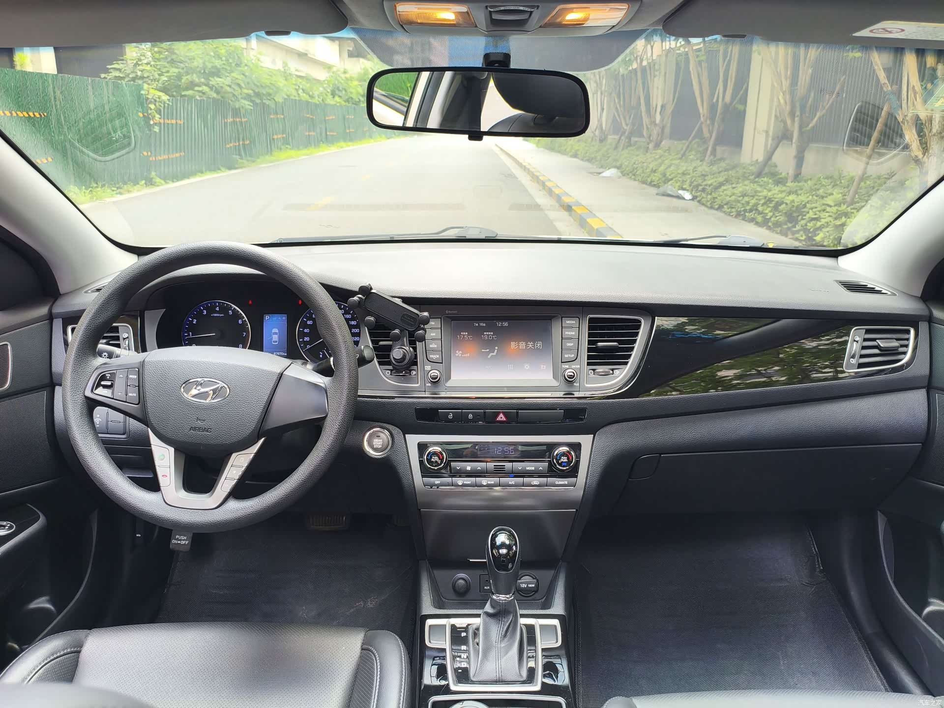 Hyundai GLS, 2016 4